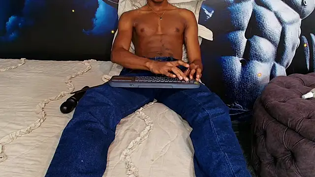 Ethan Fox11 online show from February 15, 2:22 pm