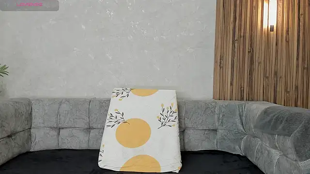 Johan Williams 07 online show from July 26, 1:41 pm
