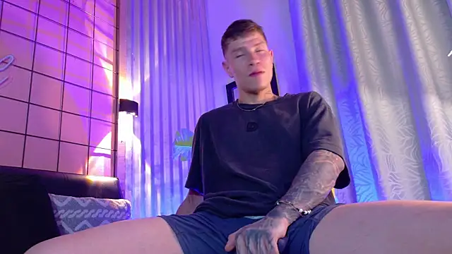 french sexx online show from April 15, 1:38 am