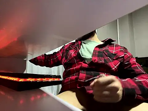 champertrr online show from March 8, 12:30 am