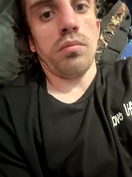 baby23boy online show from November 3, 8:32 pm