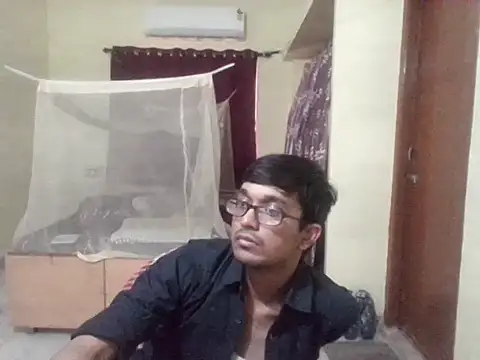 THE NAKED BOY online show from March 25, 4:05 am