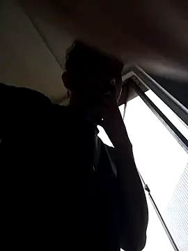 weedmanhot28 online show from December 23, 5:11 pm