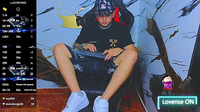 Kevin22 222 online show from November 19, 6:24 am