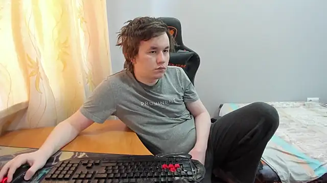 iliaskrislove online show from March 24, 4:06 am