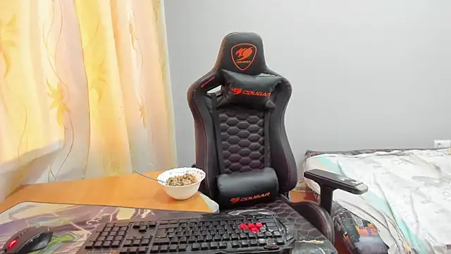 iliaskrislove online show from April 13, 1:23 pm