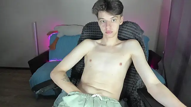 Liam sexy1 online show from September 28, 7:34 pm