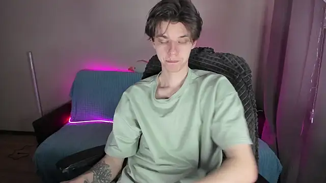 Liam sexy1 online show from March 12, 3:07 pm