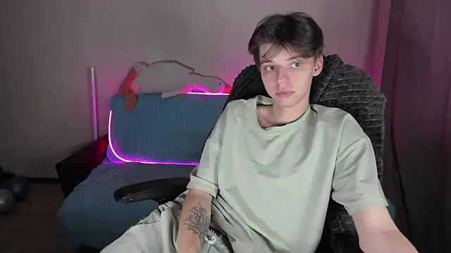 Liam sexy1 online show from October 15, 2:46 pm