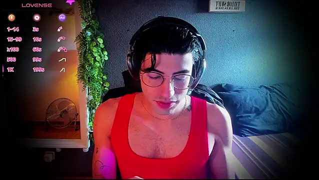 Snapshot of newjeff chatting on October 13, 10:32 am newjeff online show from October 13, 10:32 am