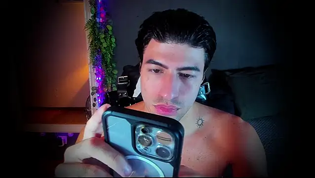 Snapshot of newjeff chatting on September 13, 11:28 pm newjeff online show from September 13, 11:28 pm
