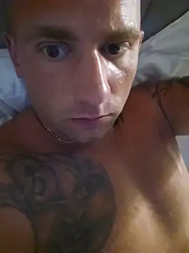 KinkyDanio online show from June 7, 9:44 pm