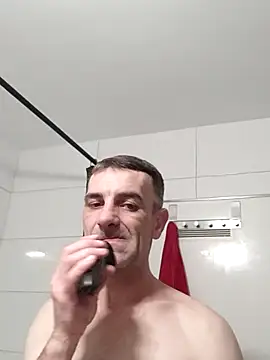 Snapshot of Kukorica987 chatting on October 14, 2:40 am Kukorica987 online show from October 14, 2:40 am