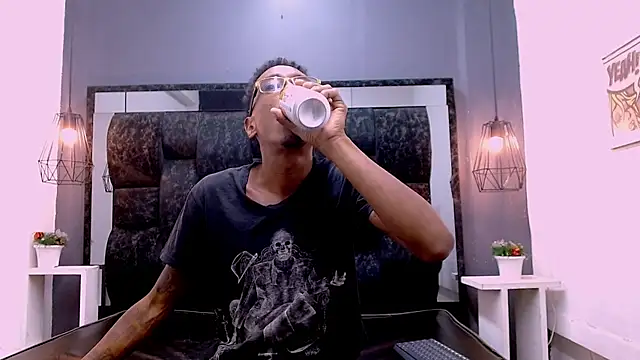 Jose Smoke online show from January 11, 4:06 am