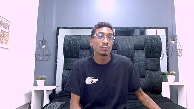 Jose Smoke online show from January 24, 2:07 am