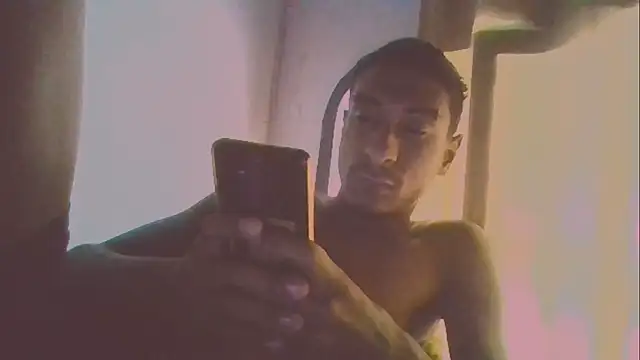 Jose Smoke online show from February 14, 8:05 pm