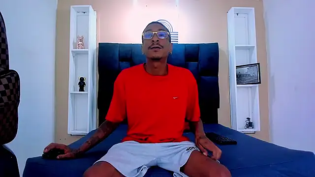 Jose Smoke online show from February 8, 9:56 am