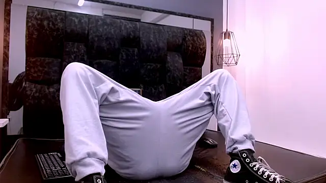 Jose Smoke online show from January 21, 3:38 am