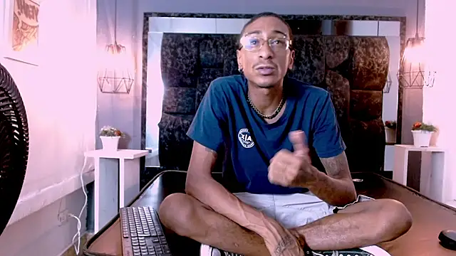 Jose Smoke online show from February 3, 3:20 am