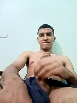 Snapshot of Rogersmit2 chatting on October 10, 3:11 am Rogersmit2 online show from October 10, 3:11 am