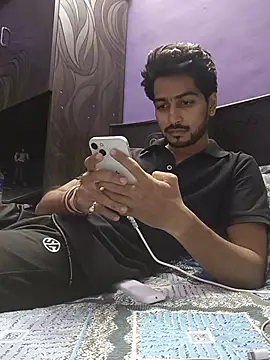 INDIAN PRINCE 01 online show from June 25, 6:45 pm