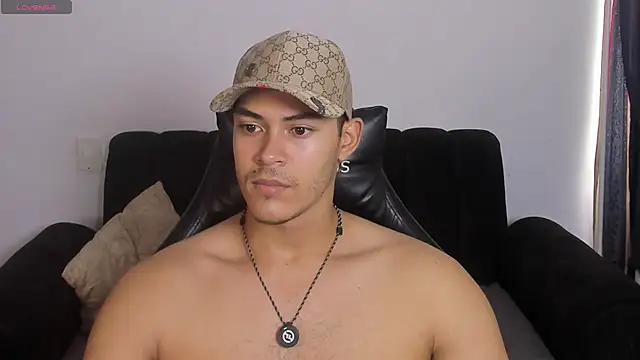 Iamdylan777 online show from April 25, 1:41 pm