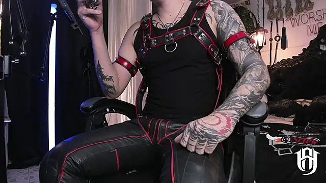 Snapshot of allanhurtss chatting on January 2, 6:23 pm allanhurtss online show from January 2, 6:23 pm