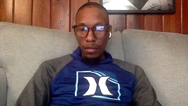 Snapshot of KingDerRico chatting on October 13, 8:48 pm KingDerRico online show from October 13, 8:48 pm