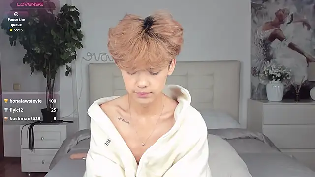 Snapshot of Felix_Rey chatting on September 28, 9:57 pm Felix Rey online show from September 28, 9:57 pm