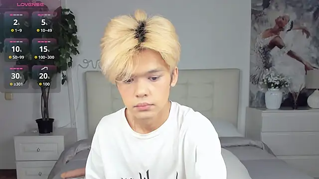 Snapshot of Felix_Rey chatting on September 15, 12:39 pm Felix Rey online show from September 15, 12:39 pm