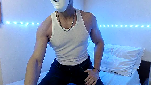 Snapshot of Alexx_Fit023 chatting on December 16, 9:03 am Alexx Fit023 online show from December 16, 9:03 am