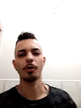 047joaosc online show from December 11, 11:54 pm