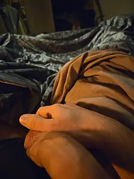 ruffuuss online show from April 21, 5:24 am