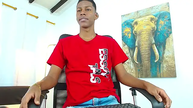 maiki18  online show from October 27, 8:55 pm