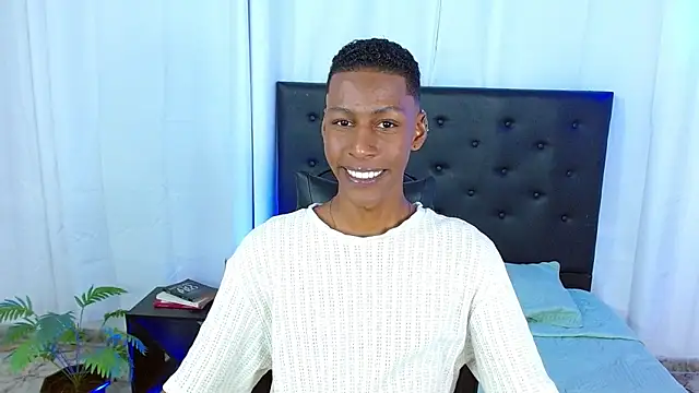 maiki18  online show from March 3, 8:48 pm