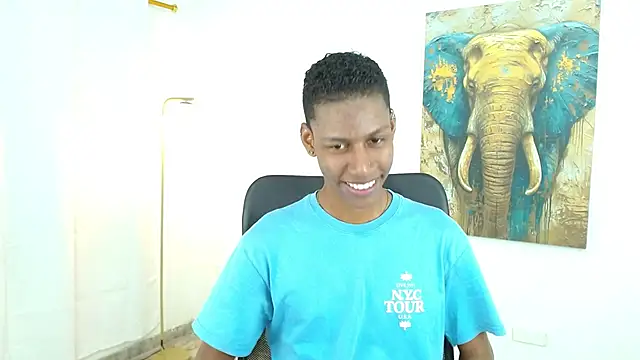 Snapshot of maiki18_ chatting on October 15, 9:00 pm maiki18 online show from October 15, 9:00 pm