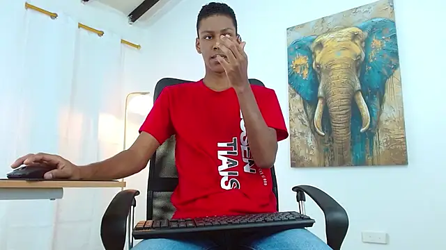 Snapshot of maiki18_ chatting on September 10, 2:16 pm maiki18 online show from September 10, 2:16 pm