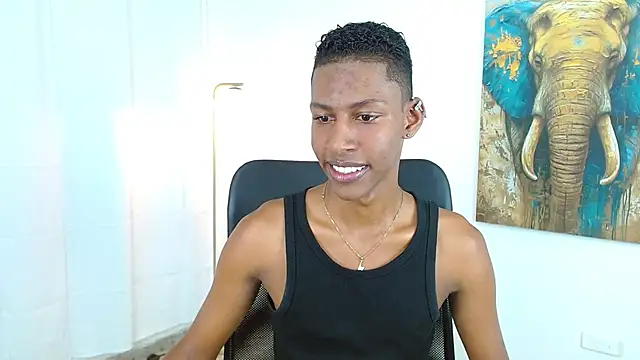 Snapshot of maiki18_ chatting on October 7, 8:57 pm maiki18 online show from October 7, 8:57 pm