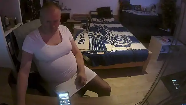 ShyBoy1982 online show from June 13, 10:29 pm