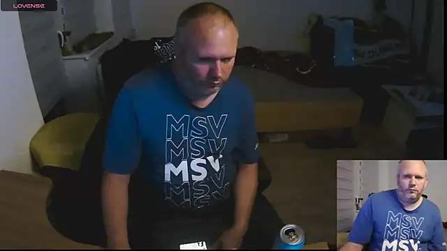 ShyBoy1982 online show from October 10, 10:01 pm