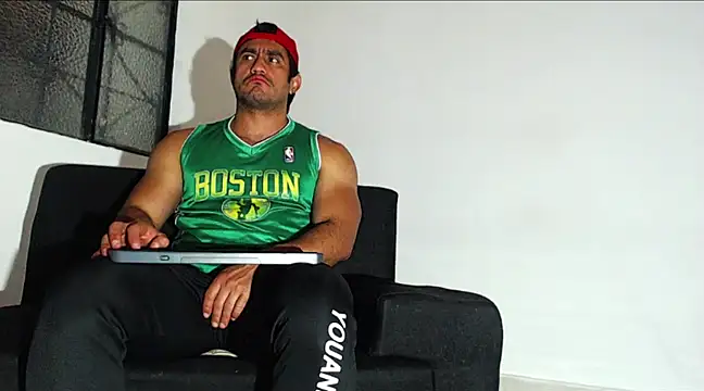 Snapshot of willian_m777 chatting on December 14, 5:07 am willian m777 online show from December 14, 5:07 am