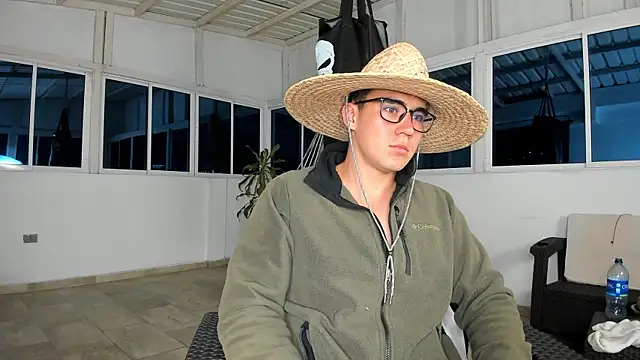 owengray2n online show from January 24, 1:56 am