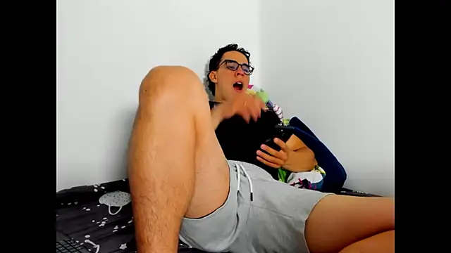 owengray2n online show from February 7, 3:46 am