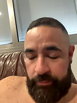 alares online show from October 4, 3:28 pm