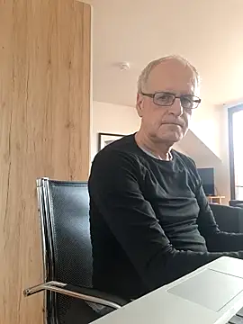 Milkasahne64 online show from September 24, 10:25 am