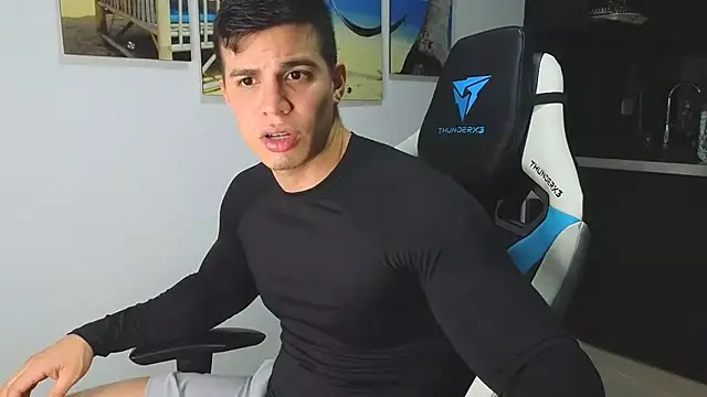 Ethanstill1 online show from January 31, 3:20 am