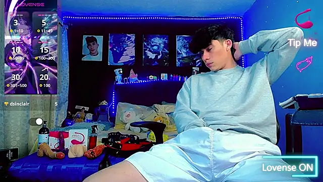 thiagomurphyy online show from November 8, 5:21 am