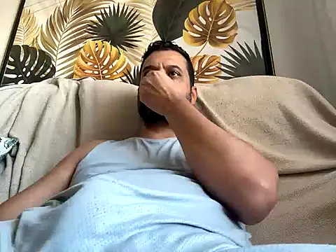 HornyBeachBoyBR online show from April 24, 2:41 pm