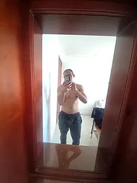 Snapshot of Juan2323hot chatting on September 25, 3:11 pm Juan2323hot online show from September 25, 3:11 pm