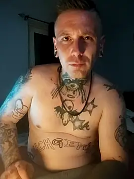 Snapshot of Schabernack1990 chatting on October 2, 12:47 am Schabernack1990 online show from October 2, 12:47 am